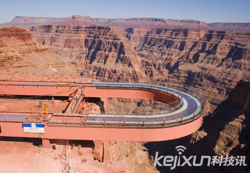 盘点全球让人双脚颤抖的6大景点华山第一天险