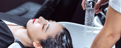 ​可以用醋洗头发吗 有头皮屑可以用白醋洗头发吗