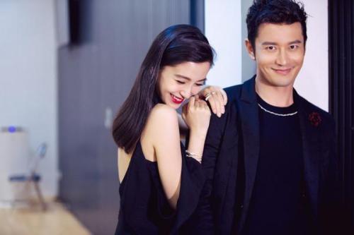 哈妮克孜蜡烛视频是什么内容曝光 哈妮克孜到底怎么进医院的真相