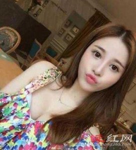 ​优衣库女主角余艺跳楼自杀了吗给衣服大牌子做了免费广告