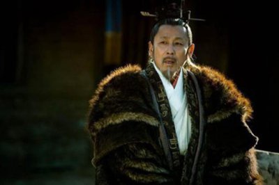 ​为什么刘邦可以先入咸阳?项羽比刘邦差在哪里?
