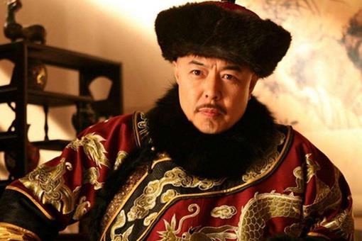 和珅为什么不巴结下嘉庆?