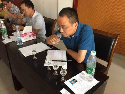​什么市白酒品评(什么是白酒品评)