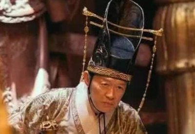 ​魏忠贤在世时，大明为何能压着女真打？