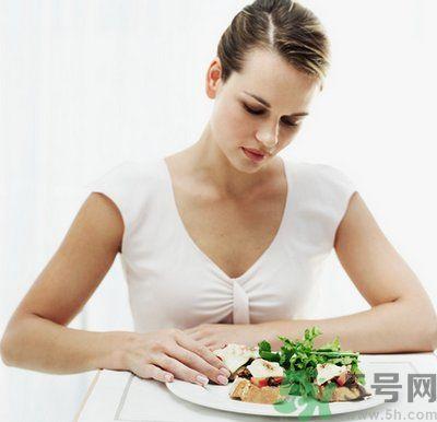 女生手脚冰凉是什么原因？手脚冰凉怎么调理？