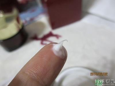 雅诗兰黛红石榴系列真假 雅诗兰黛红石榴系列真假鉴别