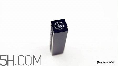 纪梵希新版禁忌之吻色号试色 纪梵希禁忌之吻16号好用吗