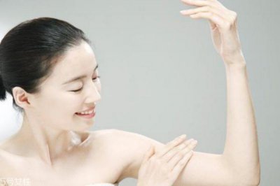 ​擦身体乳会加重体毛吗 身体乳的危害