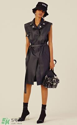 versus versace2018早春度假系列衣服款式有哪些_好看吗？