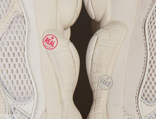 yeezy500真假对比 教你成为鉴定大师