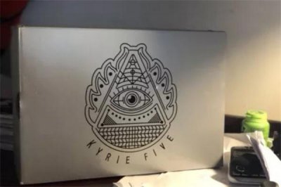 ​耐克欧文5 ufo配色开箱测评 欧文5ufo实物上脚图