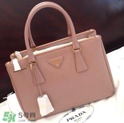 prada是哪个国家的品牌？prada普拉达是哪里的牌子？