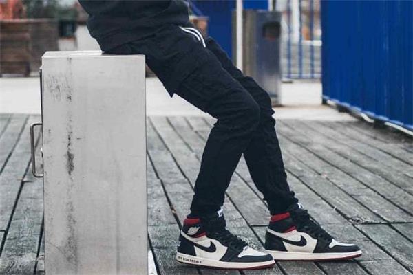 aj1禁止转卖真假对比 鉴定方法要牢记