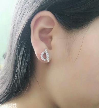 耳钉转不动怎么办？耳钉转不动怎么处理？