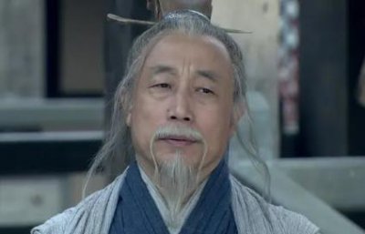 ​范增作为西楚第一谋士，为何轻易就被陈平离间了？