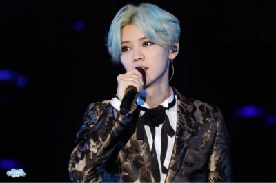 ​鹿晗（中国内地影视男演员、歌手）