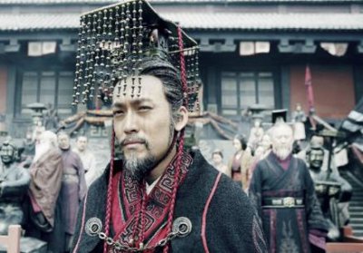 ​秦昭襄王嬴稷为什么能继承王位？与哪三个人有直接关系？