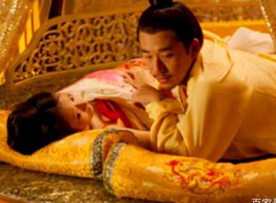 ​古代妃子给皇帝侍寝的时候 她们为何不能流下来过夜