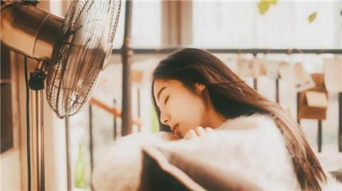酒后吵架后如何妥善回应女友的问题和争论