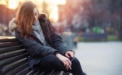 ​女生说上班累怎么安慰？教你如何高情商回复她