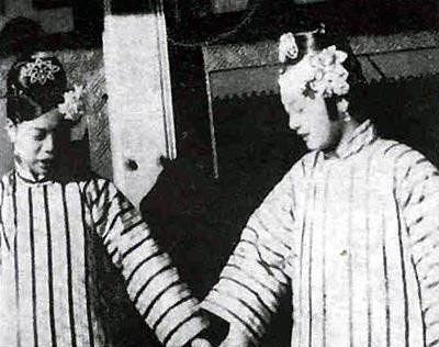 《甄嬛传》中各个妃子貌美如花，但是古代妃子真实照片却能亮瞎眼