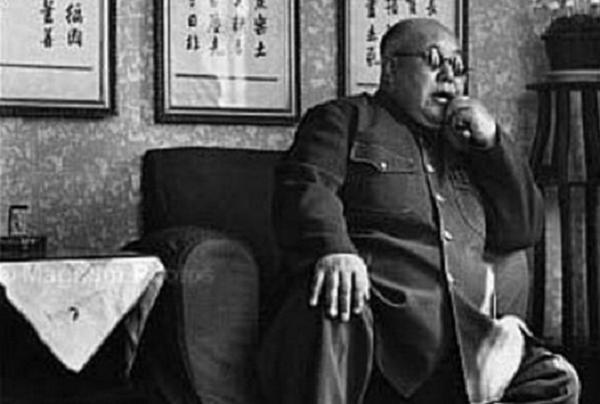1950年，此匪钻进贺兰山成立“黑虎军”，声称三年内夺回西北五省