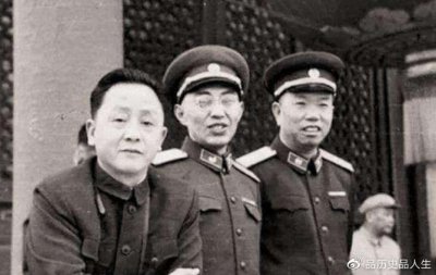 ​1955年之后，有四位将军分别授予了中将，上将军衔，他们是谁？
