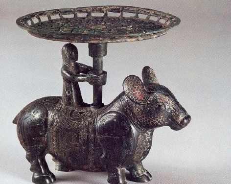 古代太监宫女结成对食关系后，除了做夫妻，还要做一件味道重的事