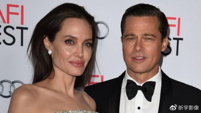 ​Angelina Jolie再控Brad Pitt“被怨恨和愤怒冲昏头”