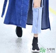 今年流行乾隆皇帝的鞋多少钱？乾隆皇帝同款鞋专柜价格