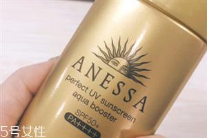 安耐晒金瓶闷痘吗 安耐晒金瓶能用什么来卸妆