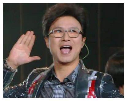 汪峰靠《歌手》打了一场翻身仗！放飞自我变萌叔，网友集体表白！