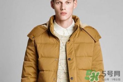 ​羽绒服被压皱了怎么办？羽绒服被压皱了怎么恢复？