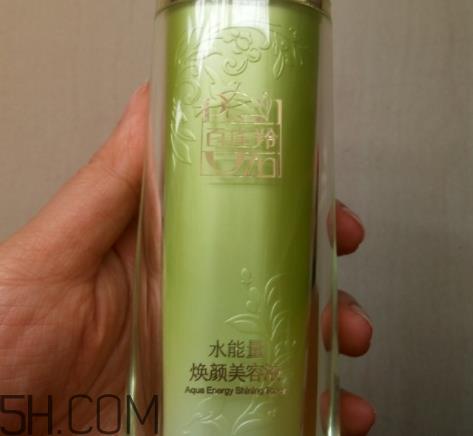 百雀羚爽肤水怎么样？百雀羚爽肤水含酒精吗？