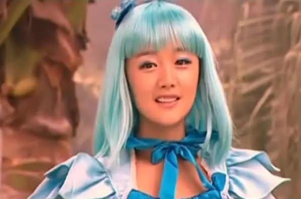 小魔仙里玲珑为何中毒三秒就死了，看到她服装后，编剧太鬼才了