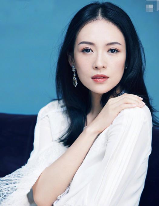 章子怡拉黑10年老粉，得知真相，评论一边倒，网友：活该被拉黑！