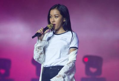 ​娱乐圈四字名字明星，你知道几个，说出5个的给你十包辣条