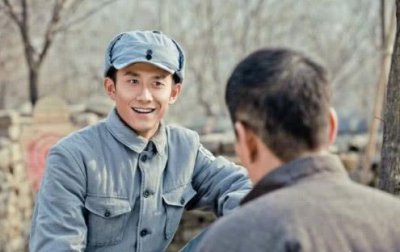 ​张一山再出新剧，军装造型惊艳观众，原来张一山还能这样演戏！