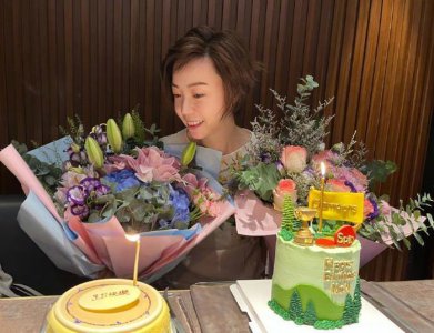 ​张怡宁庆生，41岁肤白貌美，女儿很像她，和六旬丈夫很甜蜜