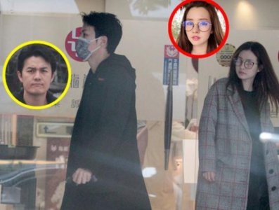 ​吴克群女友开豪车买百元卤味，紧身打底裤秀美腿实力演绎有钱低调