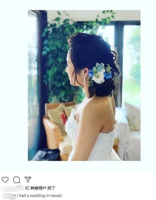 苍井空产子8个月后举办婚礼，与老公一人抱一娃喜笑颜开超幸福！