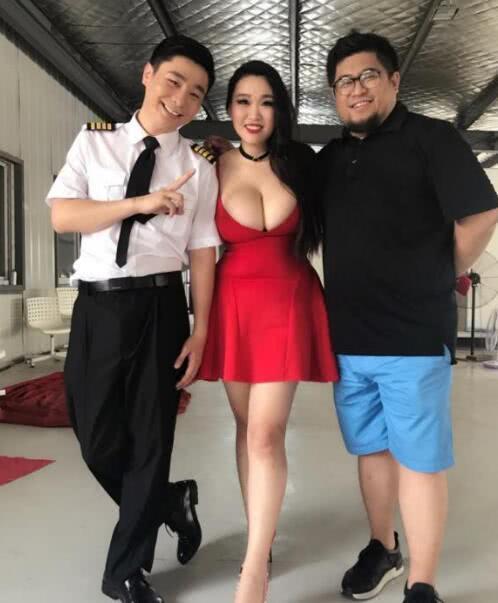 因为身材太好没人敢跟她同台，这身材高晓松看了都说不敢直视