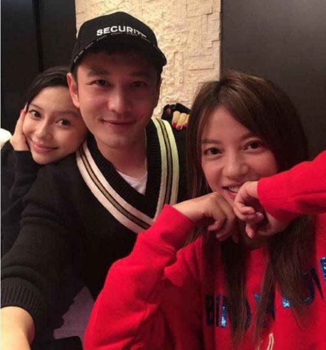 黄晓明baby赵薇三人同框，网友却发现了端倪，心疼赵薇一秒