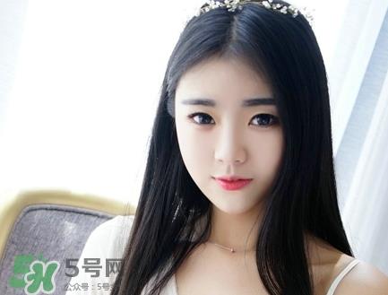 头发干燥吃什么可以改善_头发干燥吃什么水果好