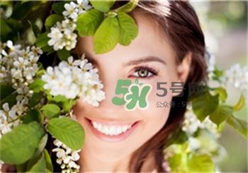 黑裤子发红怎么恢复?黑裤子的保养