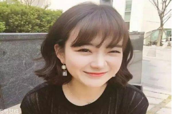脸大适合直发吗 脸大适合直发还是卷发
