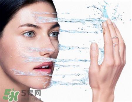 suisai收敛冰爽润肤水好用吗?suisai化妆水怎么样?