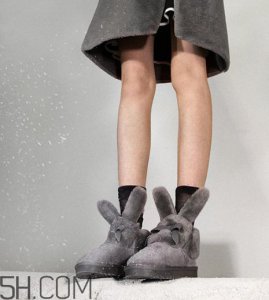 ​雪地靴防滑吗？雪地靴什么鞋底好？