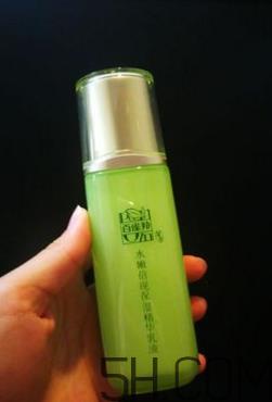 百雀羚水嫩倍现保湿精华乳液怎么样_好用吗