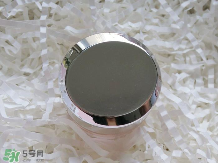 玉兰油眼部素颜霜怎么用？玉兰油眼部素颜霜使用方法